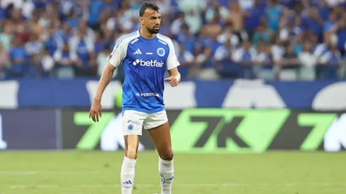 Fabricio Bruno jogador do Cruzeiro durante partida contra o Fluminense no estadio Mineirao pelo campeonato Brasileiro A 2025. Foto: Gilson Lobo/AGIF
