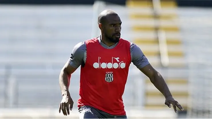 Kevyn é alvo de interesse da Chapecoense. Foto: Marcos Ribolli