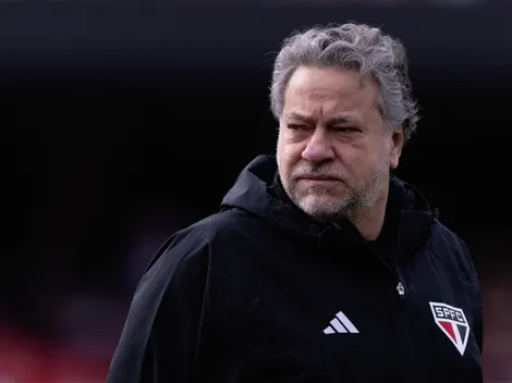 Pedido de impeachment pressiona Casares no São Paulo