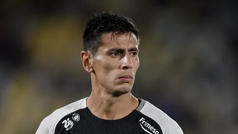 Angileri ainda não renovou com o Corinthians.