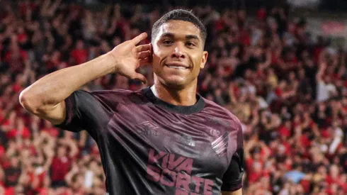 Julimar durante confronto contra o Volta Redonda na Série B de 2025.