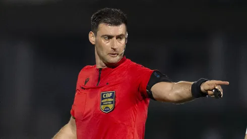 Arbitragem validou o gol polêmico do Corinthians.