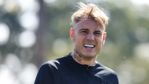 Roger Guedes jogador do Corinthians durante treino no Centro de Treinamento CT Joaquim Grava.