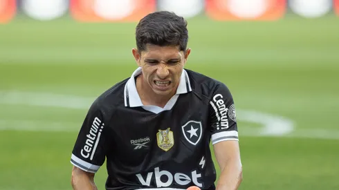 Savarino tem situação atualizada no Botafogo.