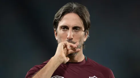 Zubeldía é informado sobre desfalque importante no Grêmio