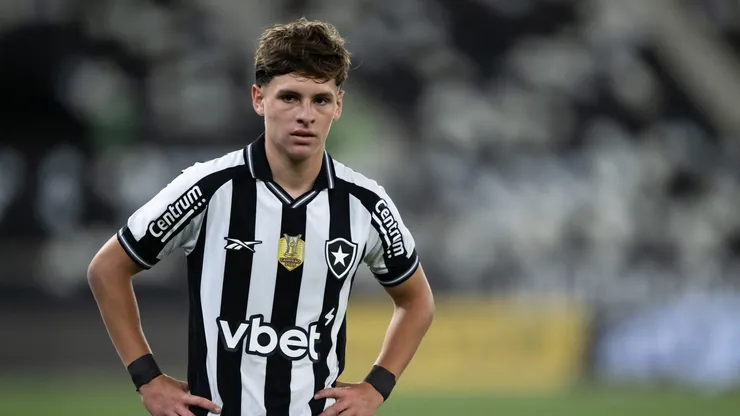 RJ - RIO DE JANEIRO - 29/07/2025 - COPA DO BRASIL 2025, BOTAFOGO X BRAGANTINO - Montoro jogador do Botafogo durante partida contra o Bragantino no estadio Engenhao pelo campeonato Copa Do Brasil 2025. Foto: Jorge Rodrigues/AGIF