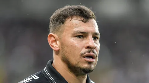 Hugo Moura jogador do Vasco durante partida contra o Atletico-MG no estadio Sao Januario pelo campeonato Brasileiro A 2025. Foto: Thiago Ribeiro/AGIF