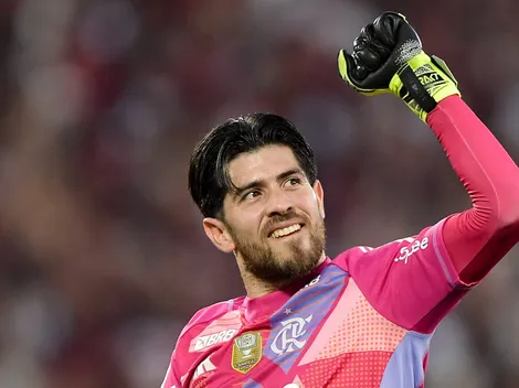 Flamengo prepara novo contrato para Rossi