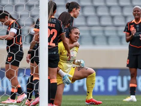 Corinthians encaminha a renovação com a goleira Lelê