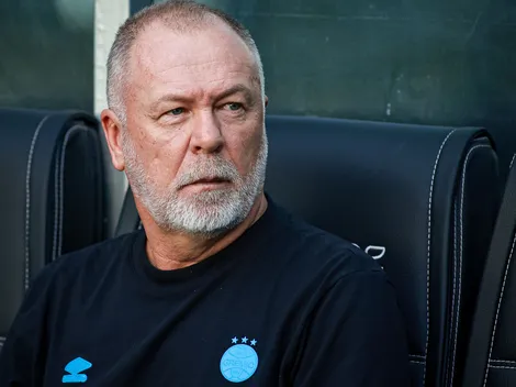 Torcida quer saída de Mano Menezes no Grêmio