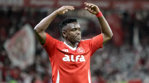 Johan Carbonero jogador do Internacional comemora seu gol durante partida contra o Fluminense no estadio Beira-Rio pelo campeonato Copa Do Brasil 2025.