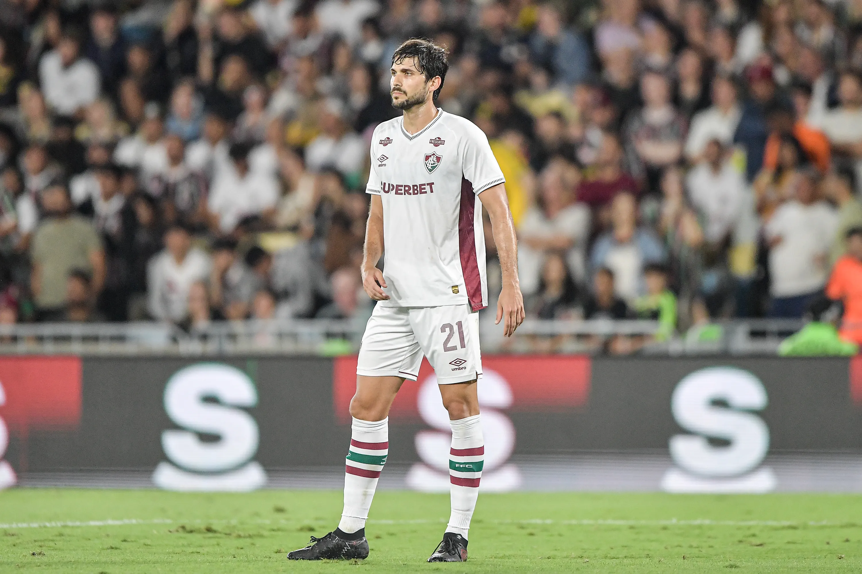 RJ – RIO DE JANEIRO – 13/09/2025 – BRASILEIRO A 2025, FLUMINENSE X CORINTHIANS – Igor Rabello jogador do Fluminense durante partida contra o Corinthians no estadio Maracana pelo campeonato Brasileiro A 2025. Foto: Thiago Ribeiro/AGIF
