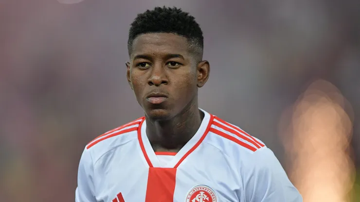 Vitão, do Internacional, virou nome de disputa no mercado