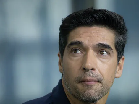 Gliberto, do Palmeiras, curte post na web criticando Abel Ferreira