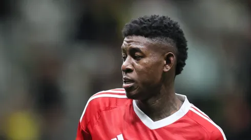 Vitão, jogador do Internacional