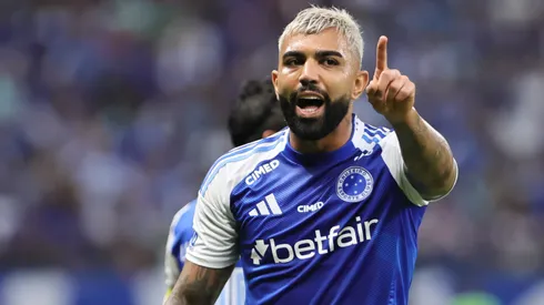 Gabriel Barbosa gabigol jogador do Cruzeiro reclama com a arbitragem durante partida contra o Fluminense no estadio Mineirao pelo campeonato Brasileiro A 2025. Foto: Gilson Lobo/AGIF