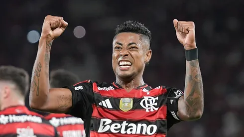 Bruno Henrique jogador do Flamengo comemora seu gol durante partida contra o Sport no estádio Maracanã pelo campeonato Brasileiro A 2025. Foto: Thiago Ribeiro/AGIF