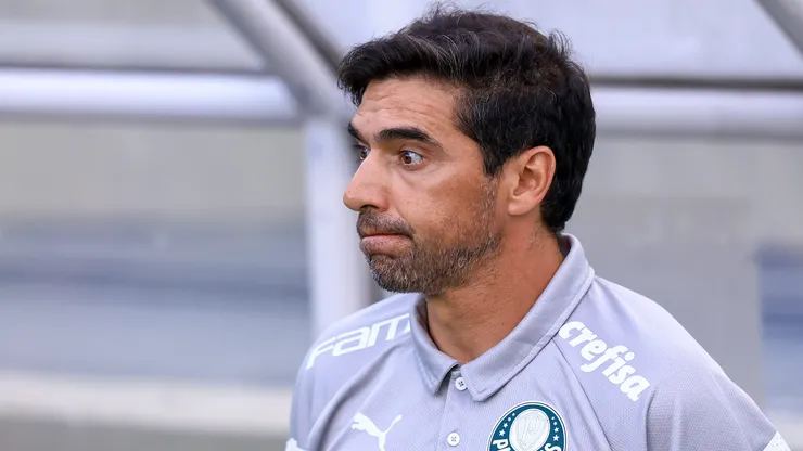 Abel Ferreira tecnico do Palmeiras durante partida contra o Botafogo-SP no estadio Arena Barueri pelo campeonato Paulista 2024.