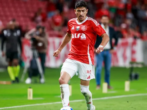 Alan Rodríguez chamou Juninho para a "briga" ainda no gramado