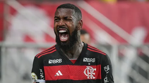 Gerson jogador do Flamengo comemora seu gol durante partida contra o Vasco no estadio Maracana pelo campeonato Brasileiro A 2024.