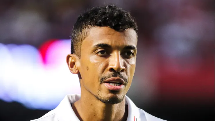 Luiz Gustavo deve deixar o São Paulo.