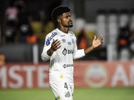 Grêmio aparece como possível destino de Eduardo Bauermann, ex-Santos