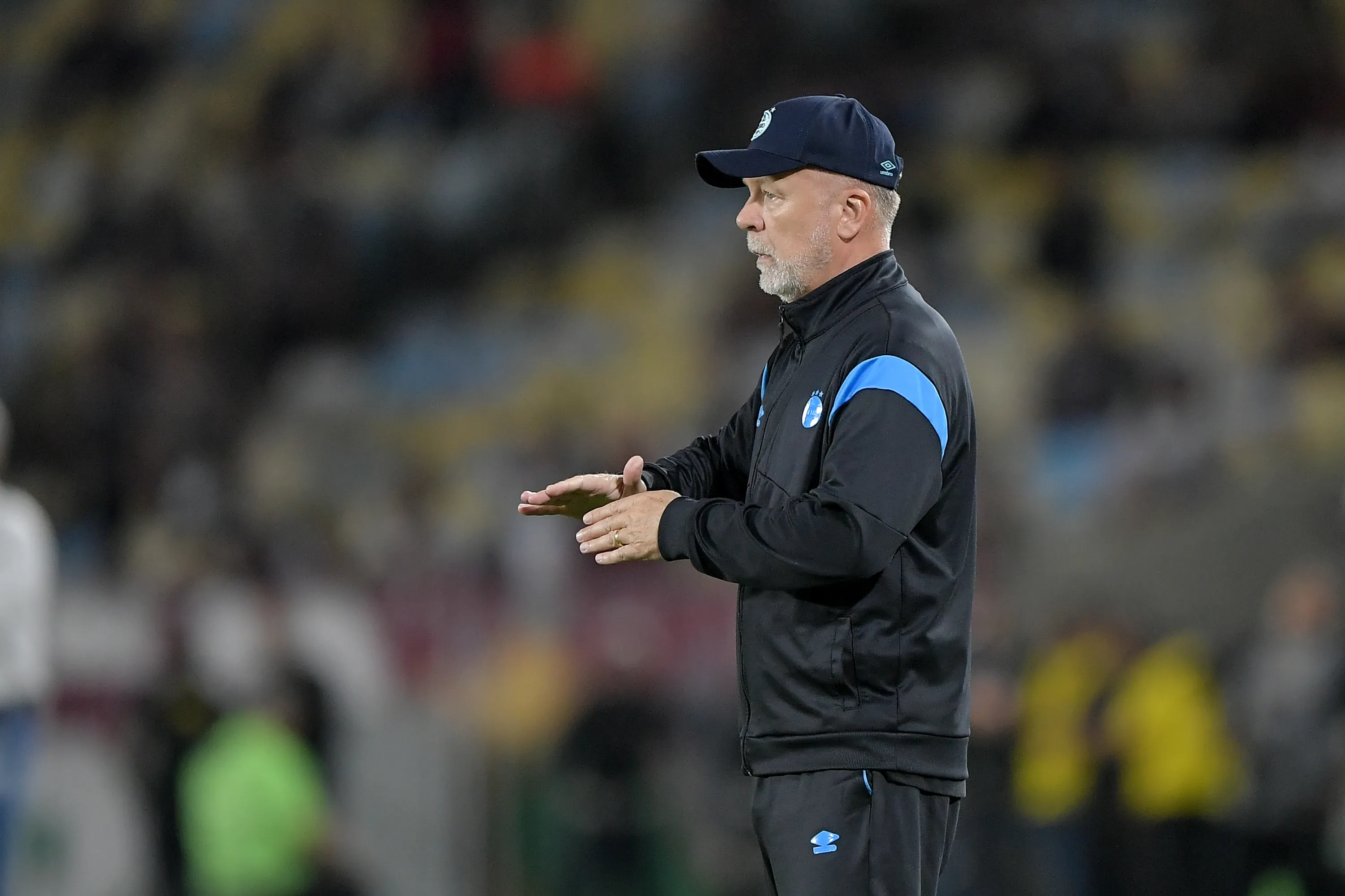 Mano Menezes, técnico do Grêmio,  durante partida contra o Fluminense – Foto: Thiago Ribeiro/AGIF