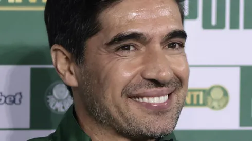 Abel Ferreira tecnico do Palmeiras durante partida contra o Bragantino no estadio Arena Allianz Parque pelo campeonato Brasileiro A 2025. Foto: Marcello Zambrana/AGIF