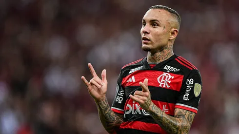 Everton Cebolinha jogador do Flamengo comemora seu gol durante partida contra o Bolivar no estadio Maracana pelo campeonato Copa Libertadores 2024.