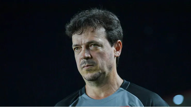 Diniz poupará titulares no Vasco - Foto: Thiago Ribeiro/AGIF.