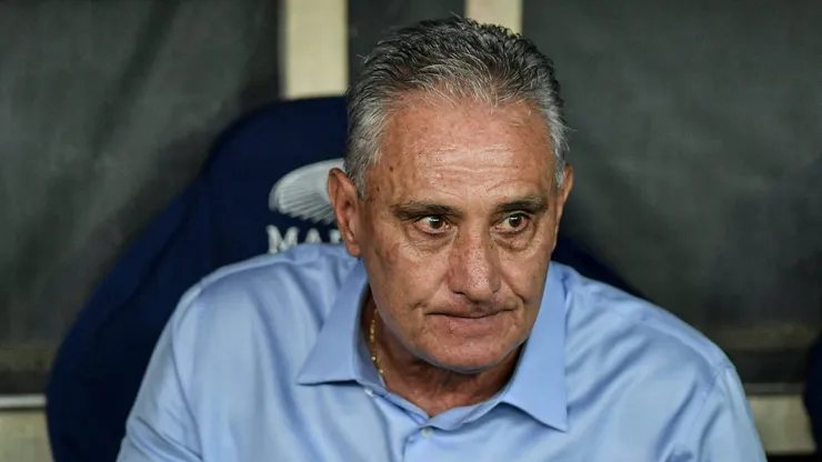 RJ - RIO DE JANEIRO - 17/04/2024 - BRASILEIRO A 2024, FLAMENGO X SAO PAULO - Tite tecnico do Flamengo durante partida contra o Sao Paulo no estadio Maracana pelo campeonato Brasileiro A 2024. Foto: Thiago Ribeiro/AGIF