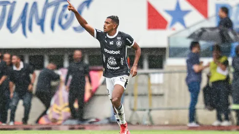 São Paulo distante de Pedro Rocha. Foto: Fernando Torres/AGIF