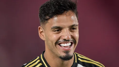 Gabriel Menino entrou na pauta do Vasco para 2026