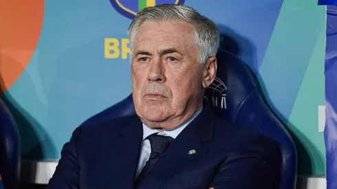 Carlo Ancelotti durante confronto contra o Chile nas Eliminatórias da Copa do Mundo de 2026.