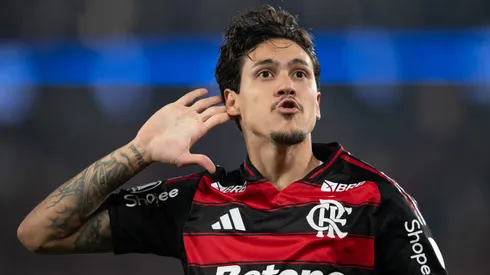 Pedro comemorando pelo Flamengo. Foto: Jorge Rodrigues/AGIF