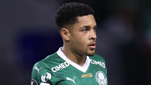 Vitor Roque, atacante do Palmeiras