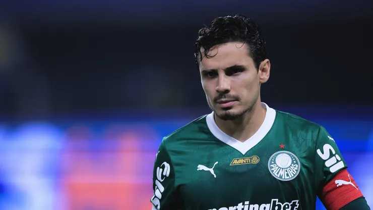 SP - SAO PAULO - 11/10/2025 - BRASILEIRO A 2025, PALMEIRAS X JUVENTUDE - Raphael Veiga jogador do Palmeiras durante partida contra o Juventude no estadio Arena Allianz Parque pelo campeonato Brasileiro A 2025. Foto: Ettore Chiereguini/AGIF