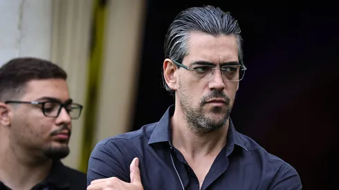 SP - BRAGANCA PAULISTA - 16/11/2025 - BRASILEIRO A 2025, BRAGANTINO X ATLETICO-MG - Paulo Bracks CSO do Futebol do Atletico-MG antes da partida contra o Bragantino no estadio Cicero De Souza Marques pelo campeonato Brasileiro A 2025. Foto: Fabio Giannelli/AGIF