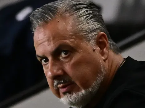 Flamengo quer renovar contrato de José Boto