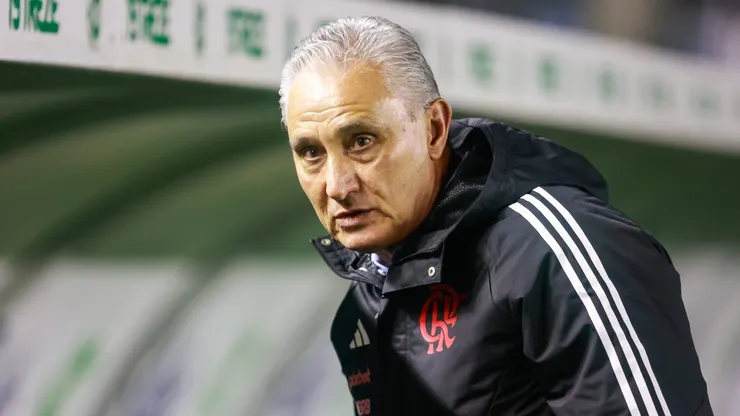 RS - CAXIAS DO SUL - 26/06/2024 - BRASILEIRO A 2024, JUVENTUDE X FLAMENGO - Tite tecnico do Flamengo durante partida contra o Juventude no estadio Alfredo Jaconi pelo campeonato Brasileiro A 2024. Foto: Luiz Erbes/AGIF