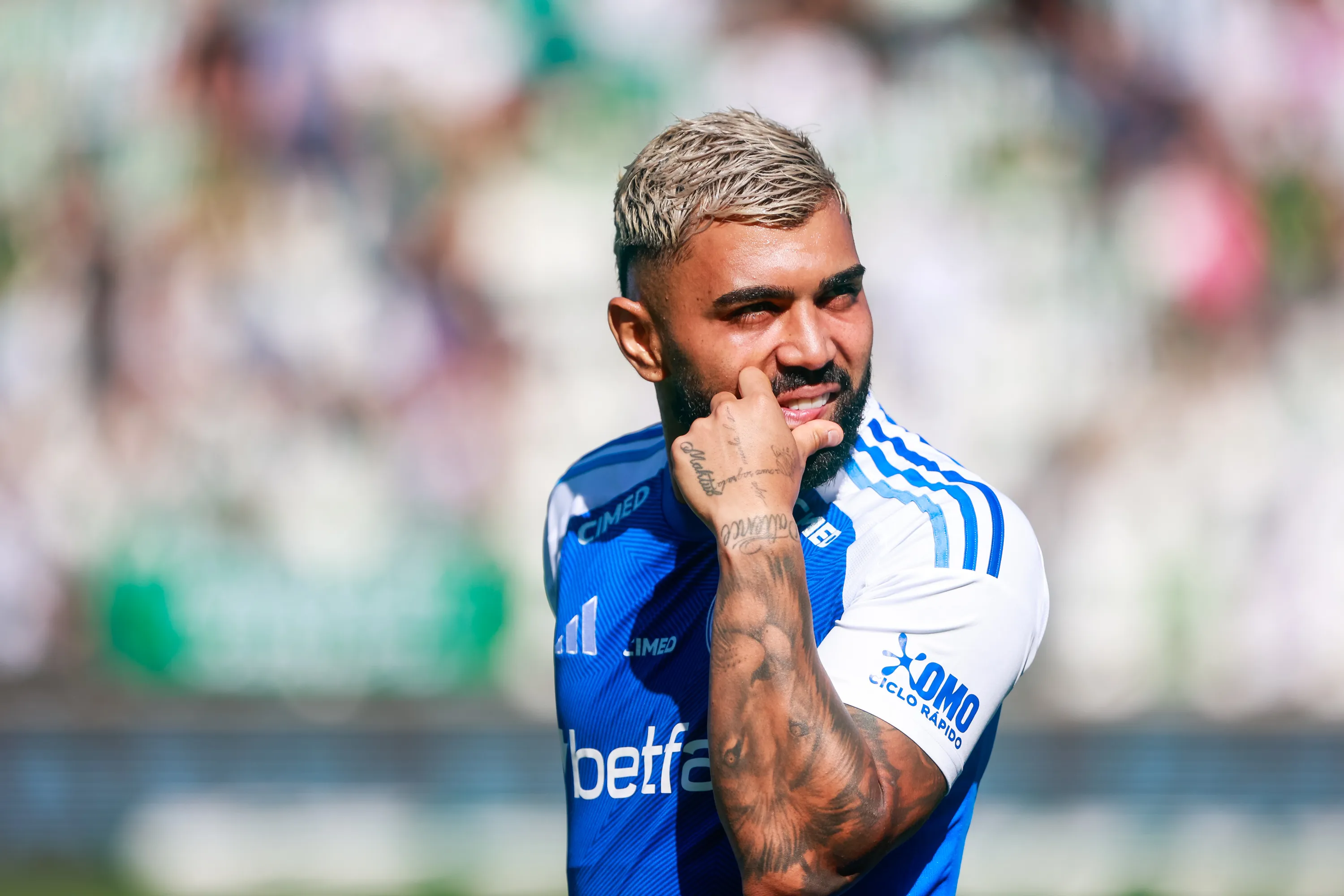 Gabigol jogador do Cruzeiro durante partida contra o Juventude no estadio Alfredo Jaconi pelo campeonato Brasileiro A 2025. Foto: Luiz Erbes/AGIF
