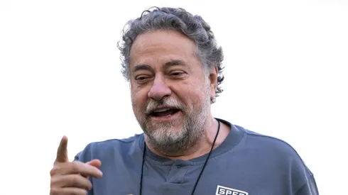 Julio Casares presidente do Sao Paulo antes da partida contra o Flamengo no estadio Maracana pelo campeonato Brasileiro A 2025. Foto: Jorge Rodrigues/AGIF