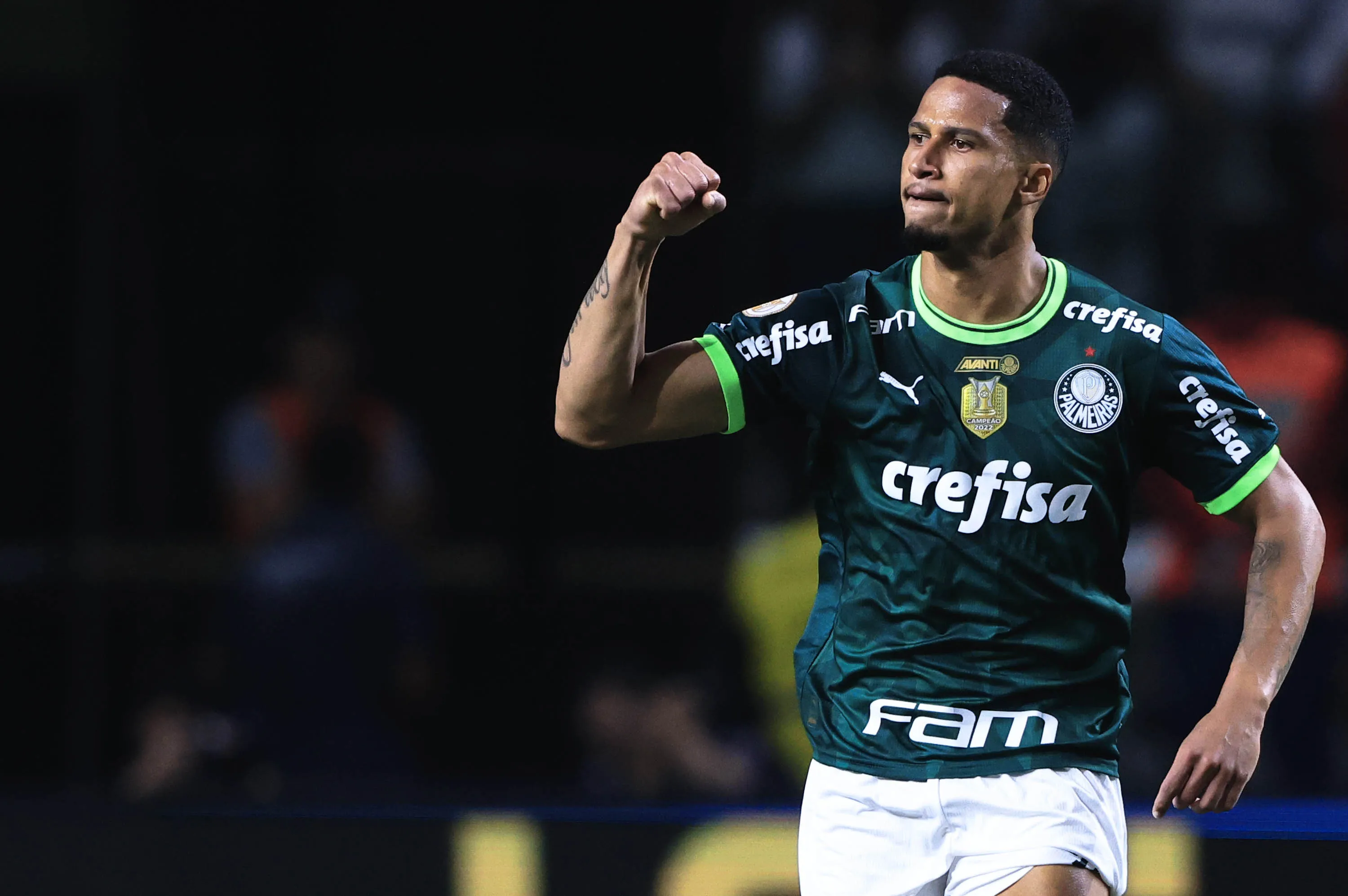 SP – SAO PAULO – 29/04/2023 – BRASILEIRO A 2023, PALMEIRAS X CORINTHIANS – Murilo jogador do Palmeiras comemora seu gol durante partida contra o Corinthians no estadio Arena Allianz Parque pelo campeonato BRASILEIRO A 2023. Foto: Ettore Chiereguini/AGIF