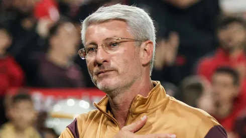 Odair Hellmann pode trocar o Athletico-PR pelo Internacional