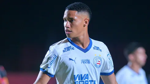 Tiago, jogador do Bahia durante partida contra o Vitoria no estadio Barradao pelo campeonato Brasileiro A 2025. Foto: Walmir Cirne/AGIF