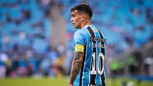 Franco Cristaldo jogador do Gremio durante partida contra o Santos no estadio Arena do Gremio pelo campeonato Brasileiro A 2025.