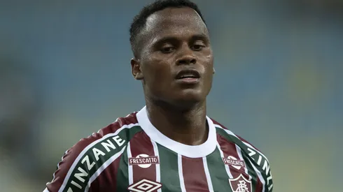 Jhon Arias comenta sobre acompanhar o Fluminense