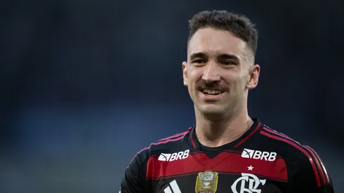Léo Ortiz jogador do Flamengo durante partida contra o Grêmio