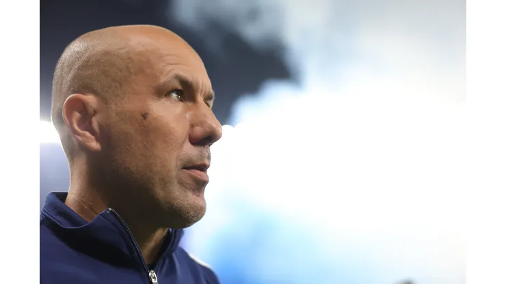 Leonardo Jardim tecnico do Cruzeiro durante partida contra o Corinthians no estadio Mineirao pelo campeonato Brasileiro A 2025. Foto: Gilson Lobo/AGIF