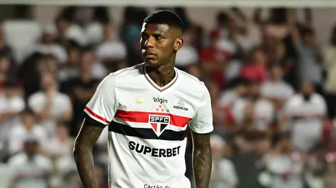 Atlético está de olho em Arboleda.